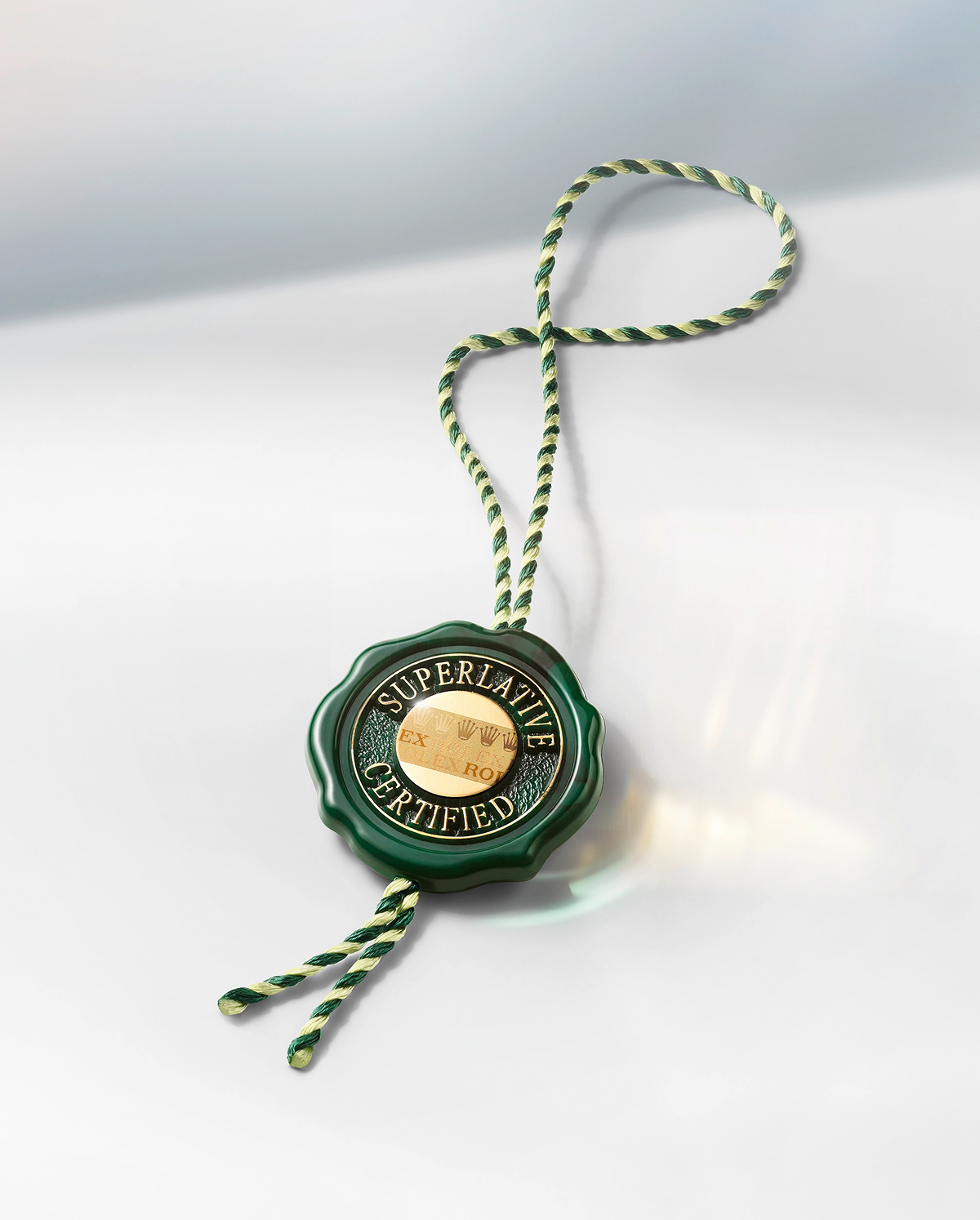 rolex-new-watches-2025-superlative-chronometer-certification_sceau_lumiere_lancia-landscape-3