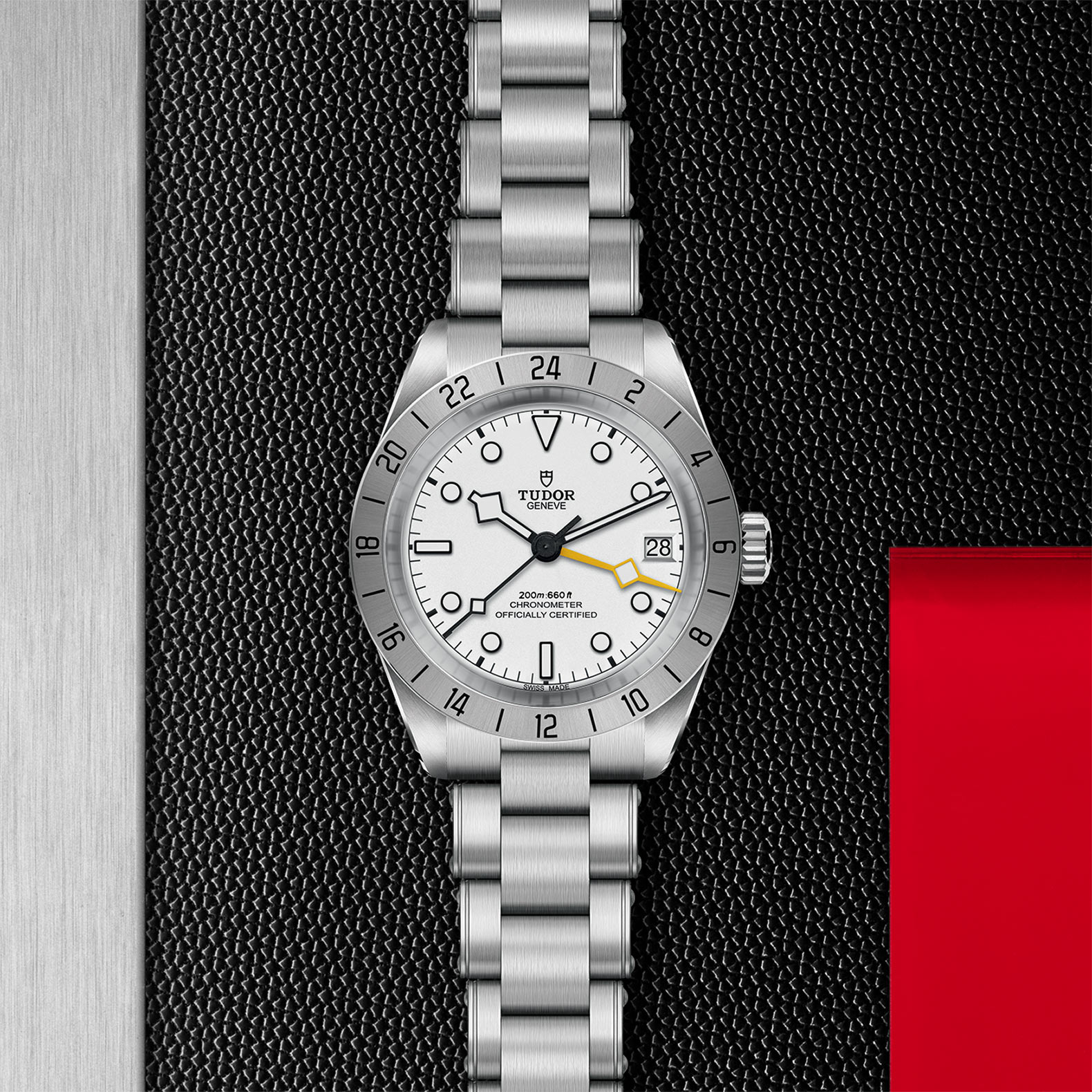 M79470-0004.jpg M79470-0004.jpg