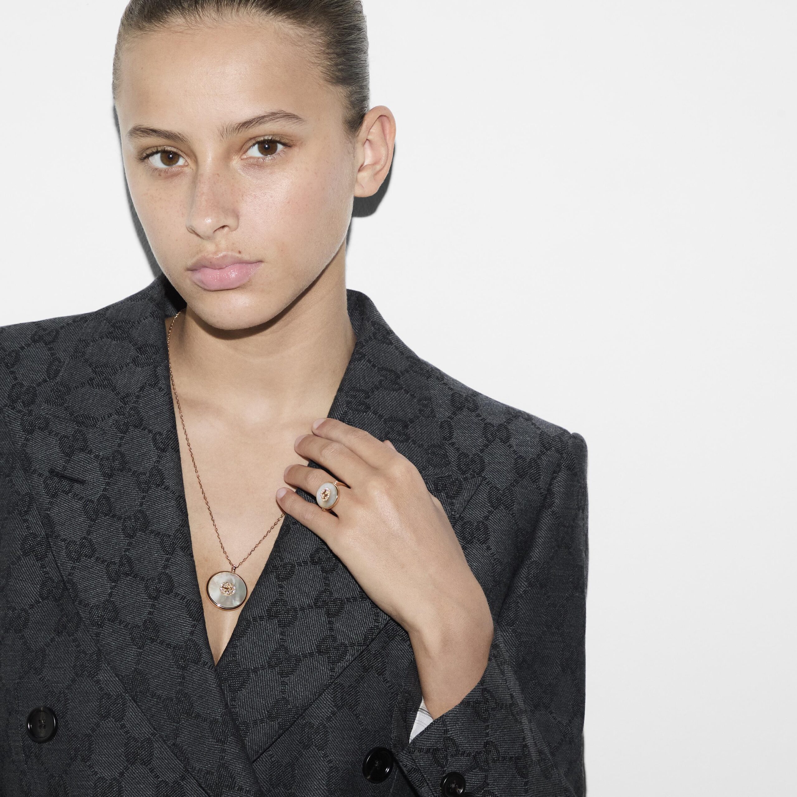 YBC786765001_005.jpg YBC786765001_005.jpg