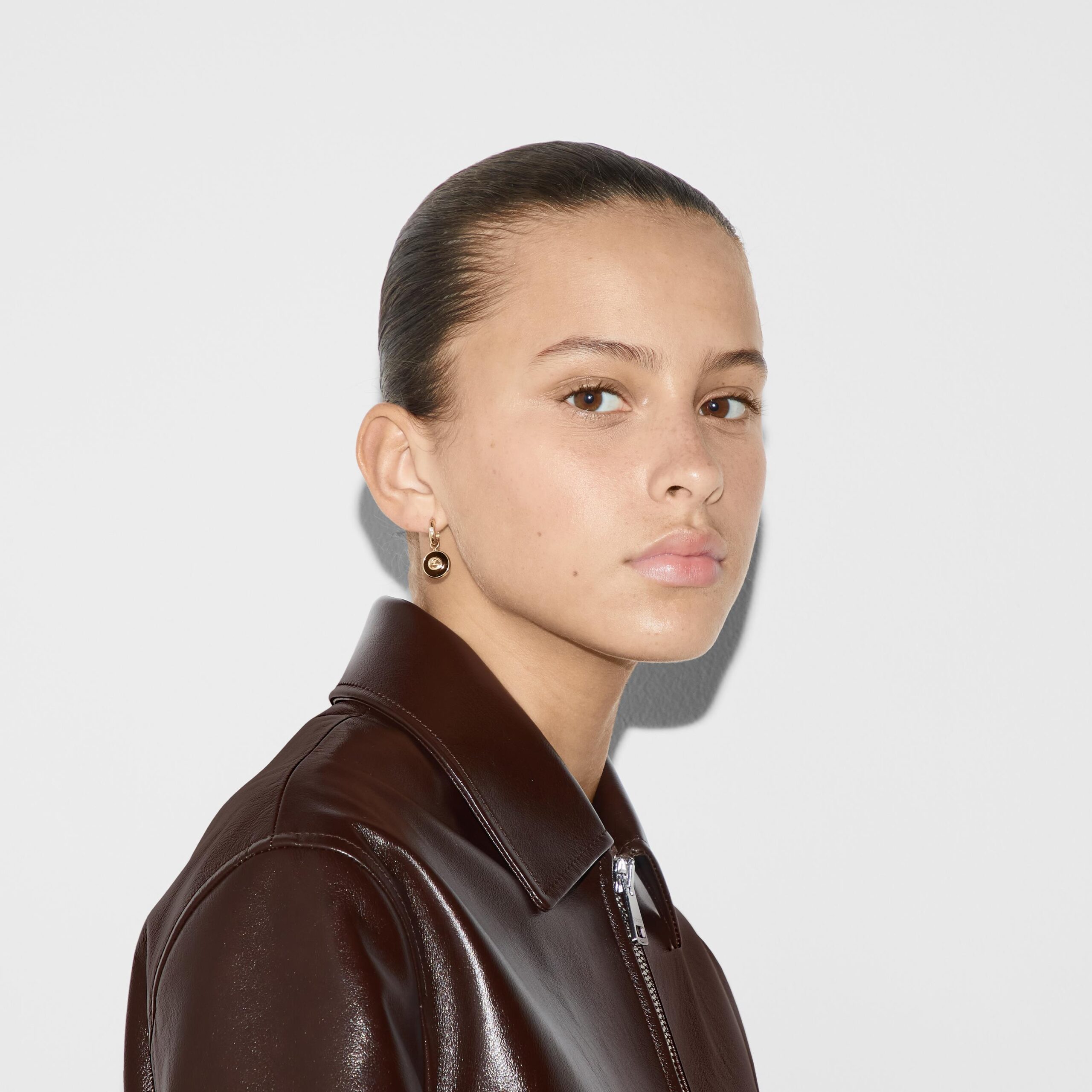 YBD786563001_003.jpg YBD786563001_003.jpg