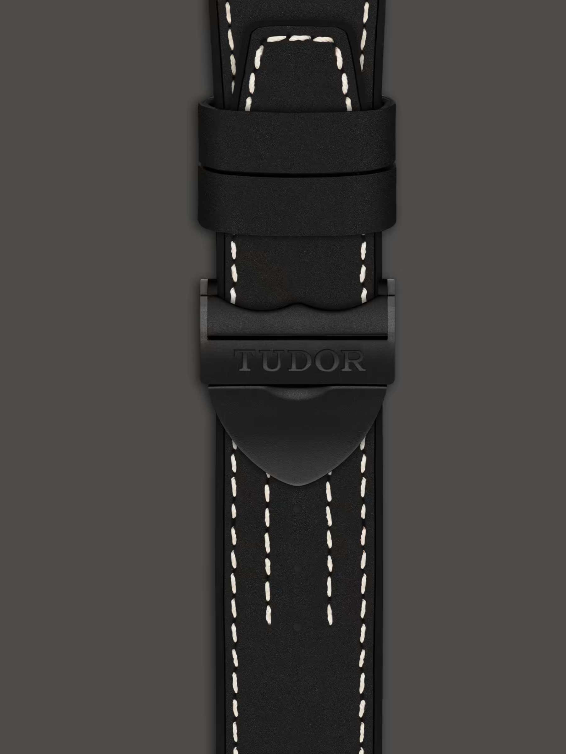 m79210cnu-0001-Black-Bay-Ceramic3.jpg m79210cnu-0001-Black-Bay-Ceramic3.jpg